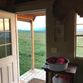 Gasthaus Montana Old West Cabins Babb Exterior foto